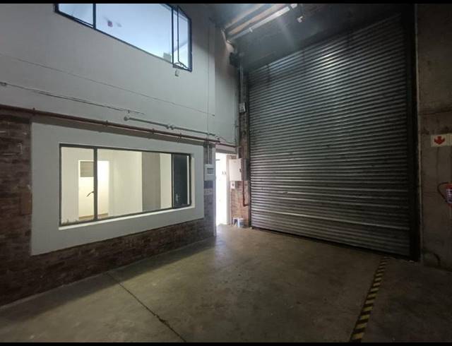 INDUSTRIAL PROPERTY TO RENT IN LASER PARK